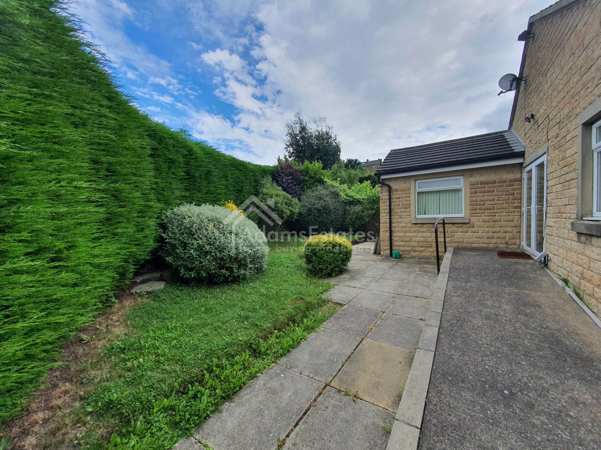 Lodge Farm Close, Dewsbury, Image 9