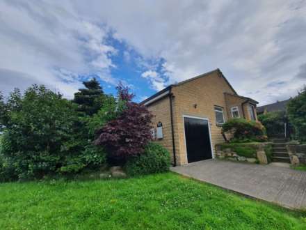 3 Bedroom Detached Bungalow, Lodge Farm Close, Dewsbury