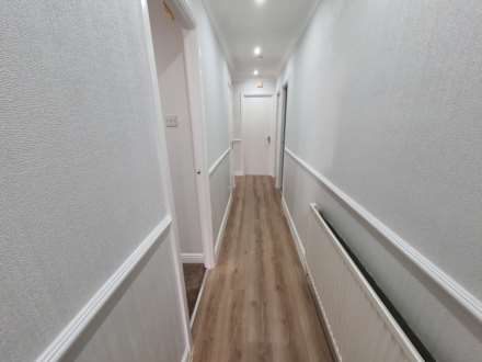 Lodge Farm Close, Dewsbury, Image 8