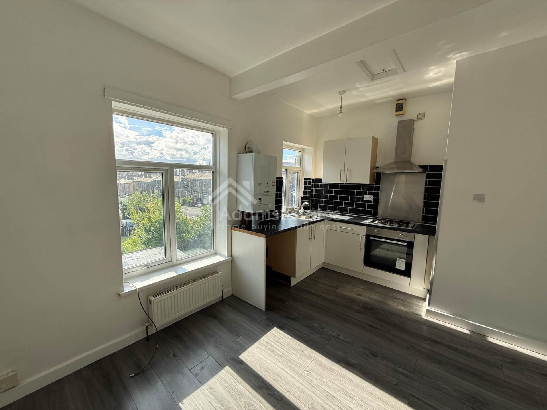 High St, Heckmondwike, Image 2