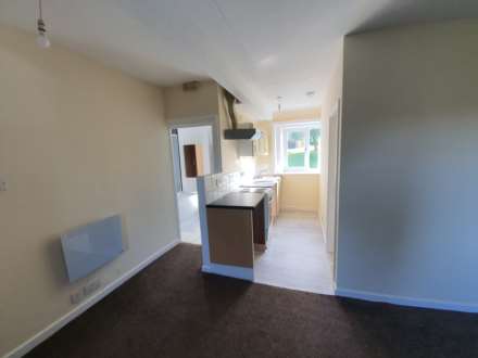 Cross Bank Road, Batley, Image 4