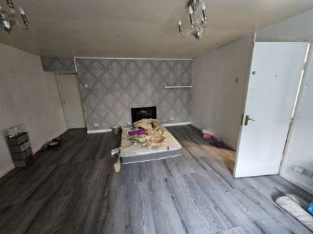 Aire House, Knottingley, Image 2