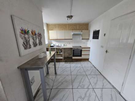 Aire House, Knottingley, Image 5