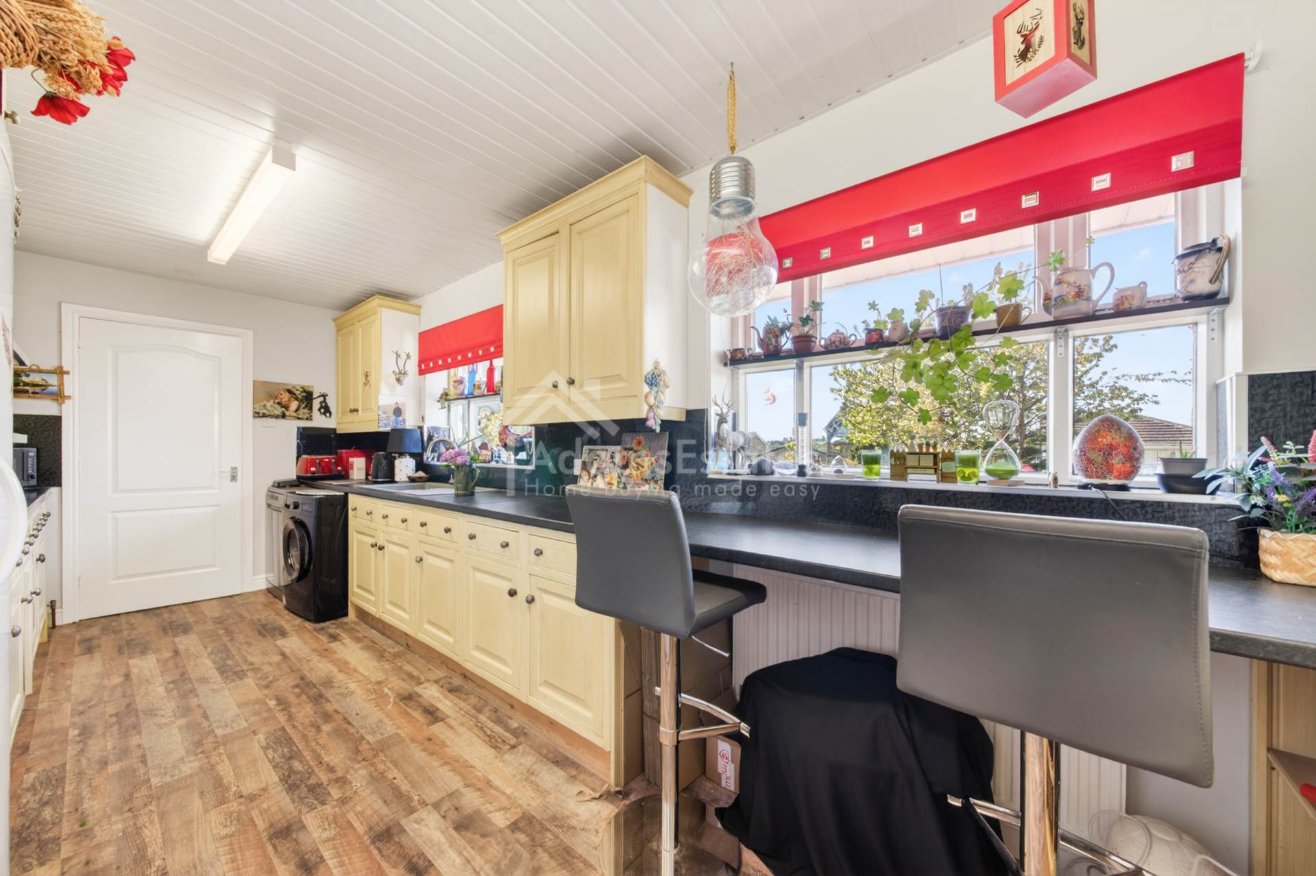 Leith Court, Dewsbury, Image 30
