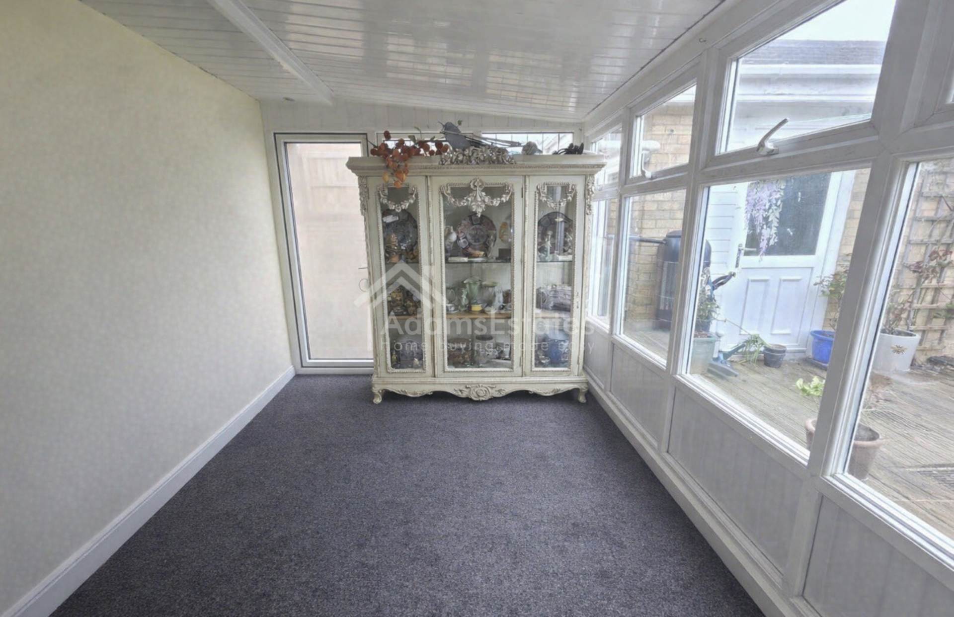 Leith Court, Dewsbury, Image 6