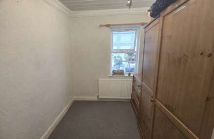 Leith Court, Dewsbury, Image 10