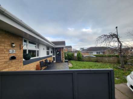 Leith Court, Dewsbury, Image 3