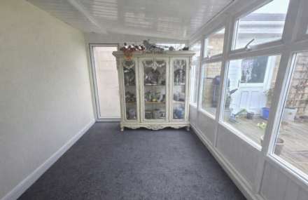 Leith Court, Dewsbury, Image 6