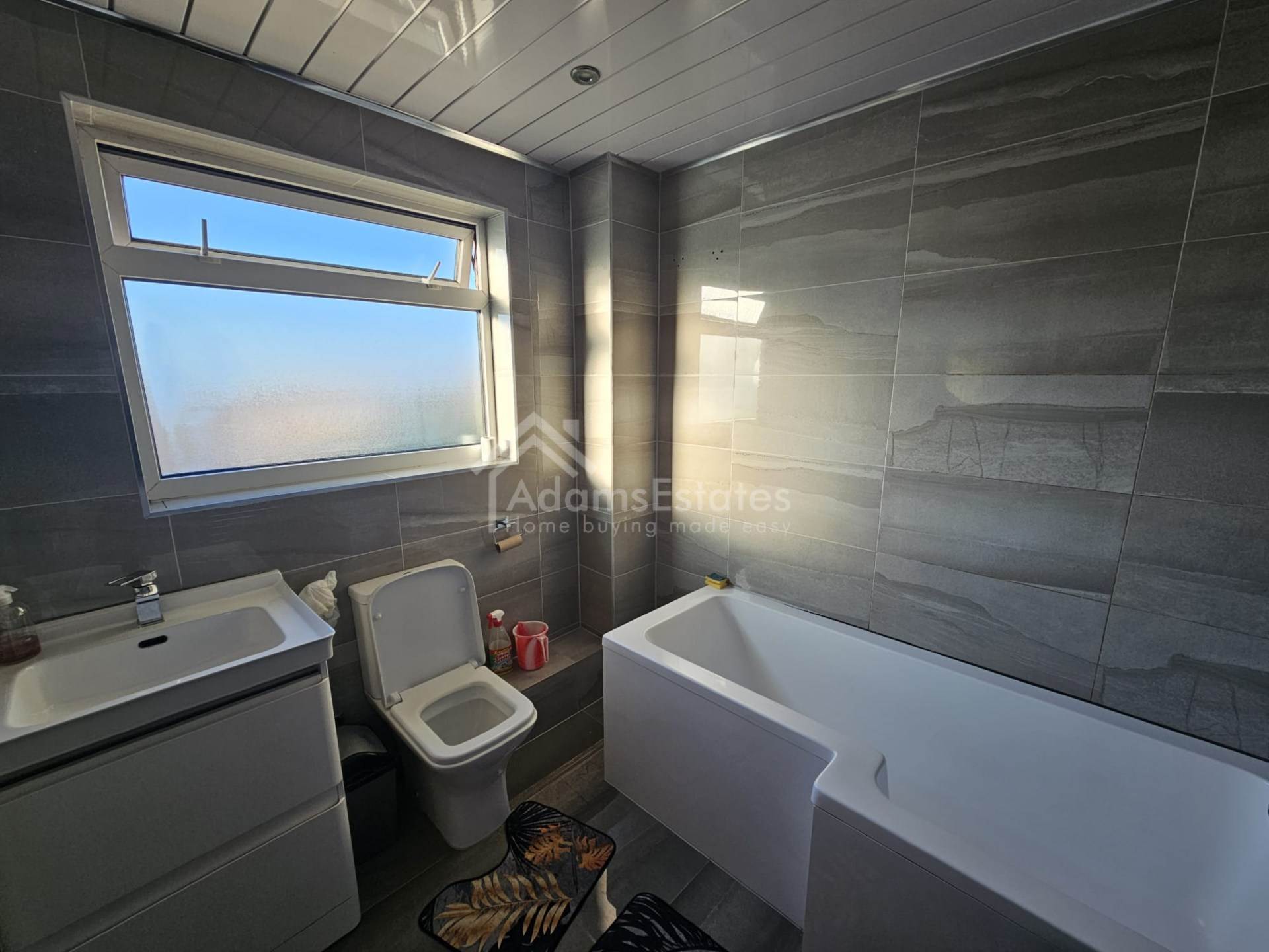 Tyndale Walk, Batley, Image 7