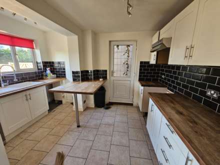 Tyndale Walk, Batley, Image 3