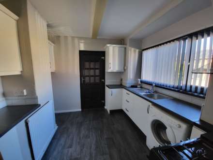 Edge Avenue, Dewsbury, Image 4