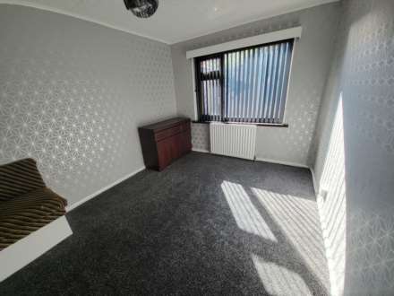 Edge Avenue, Dewsbury, Image 5