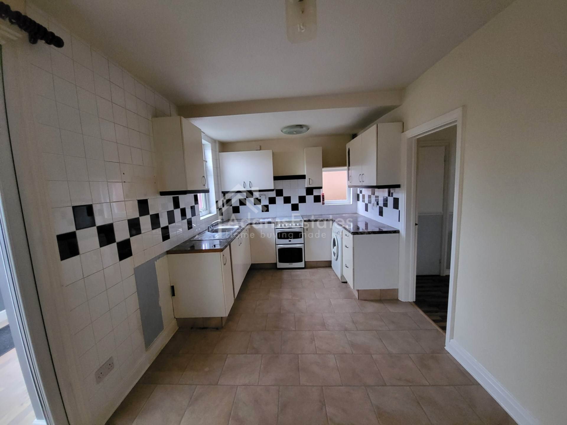 Overthorpe Avenue, Dewsbury, Image 4