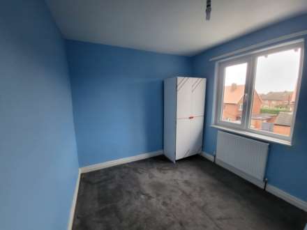 Overthorpe Avenue, Dewsbury, Image 5