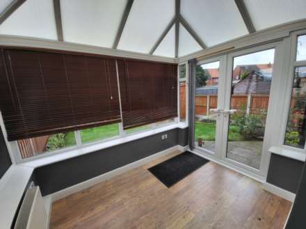 Overthorpe Avenue, Dewsbury, Image 9