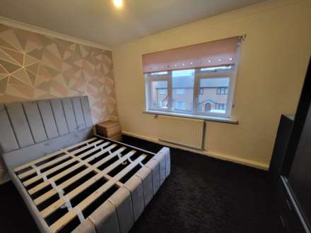 Hyrstlands Road, Batley, Image 2