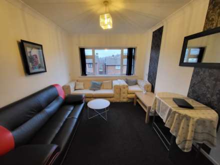 Hyrstlands Road, Batley, Image 3