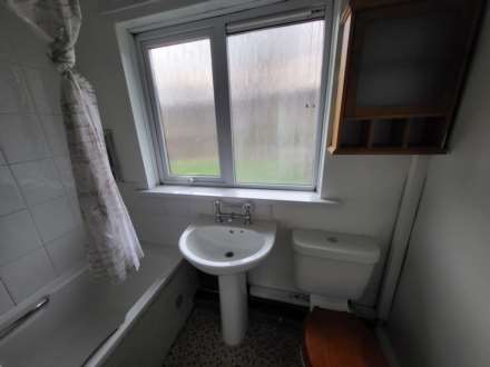 Hyrstlands Road, Batley, Image 5