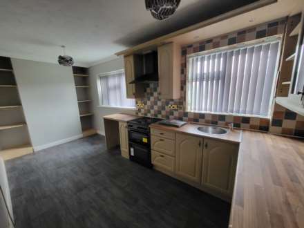Bank View, Dewsbury, Image 2