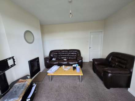 Headfield Road, Dewsbury, Image 3