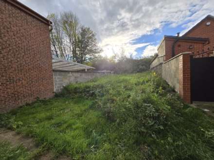 Headfield Road, Dewsbury, Image 9