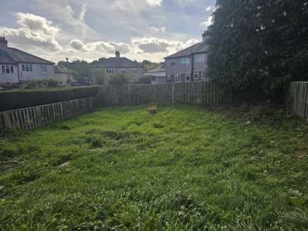Ealand Avneue, Batley, Image 10