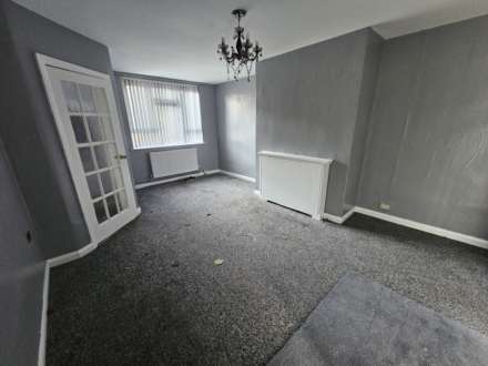 Ealand Avneue, Batley, Image 4