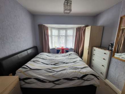 Headfield Road, Dewsbury, Image 6