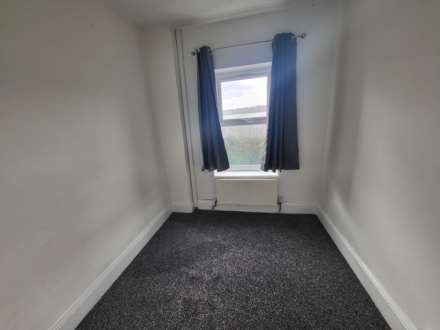 Bretton Street, Dewsbury, Image 4