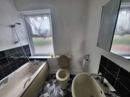 Bretton Street, Dewsbury, Image 6