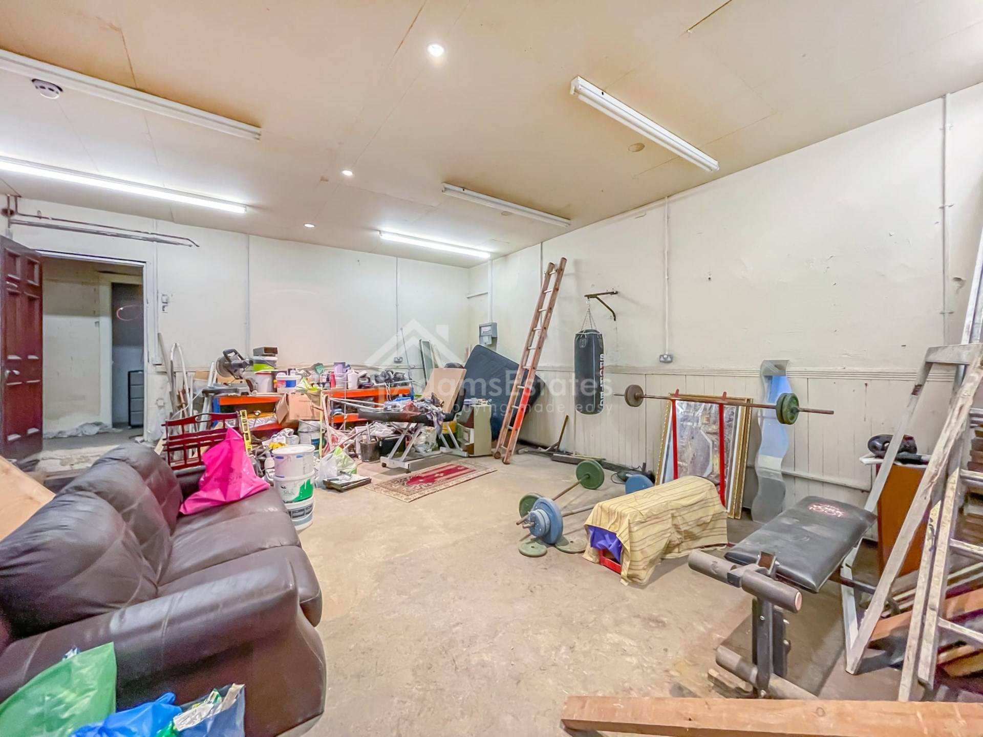 With planning permission for 2x 1-bedroom flat on 2nd floor, Image 12