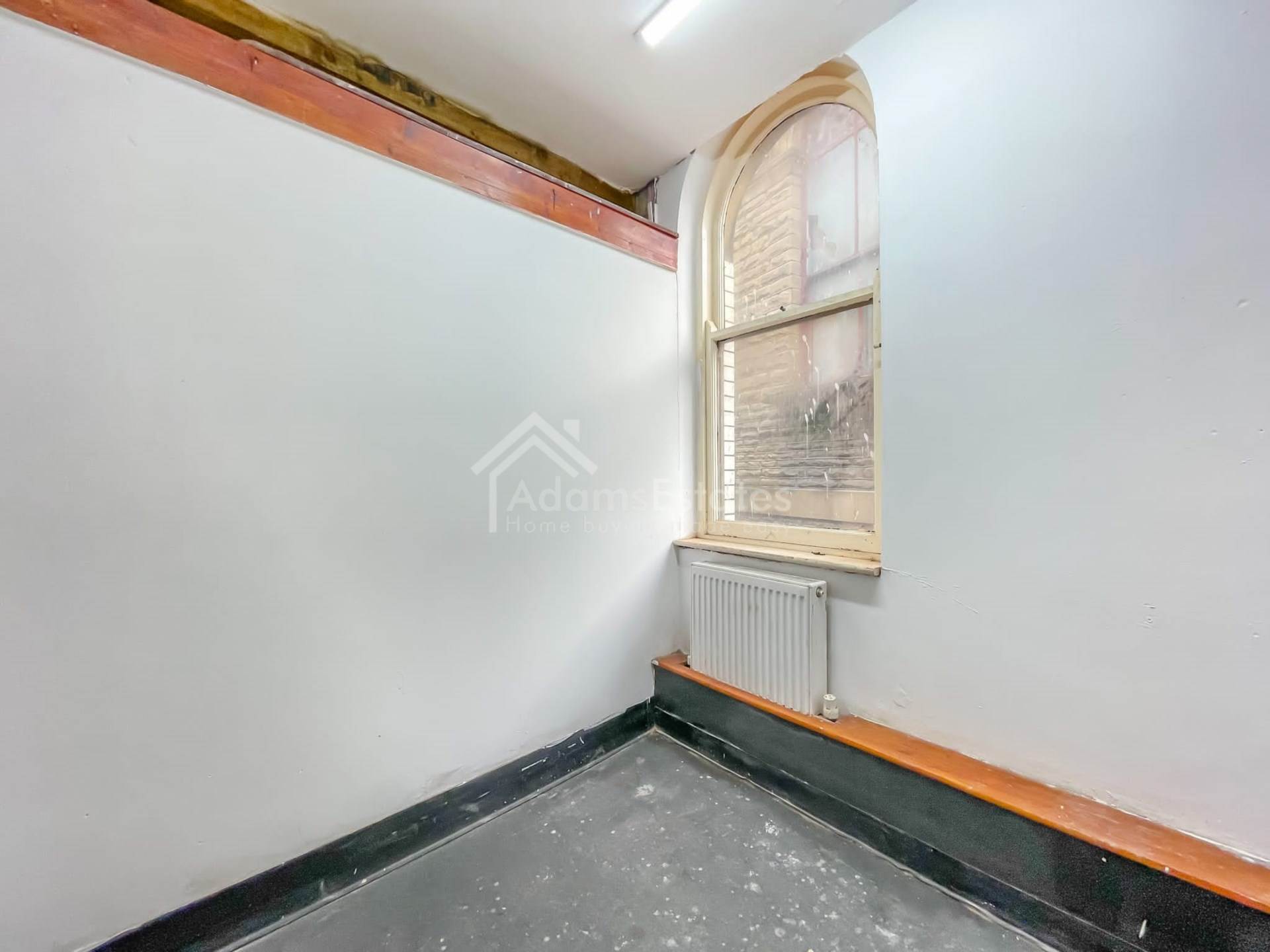 With planning permission for 2x 1-bedroom flat on 2nd floor, Image 24