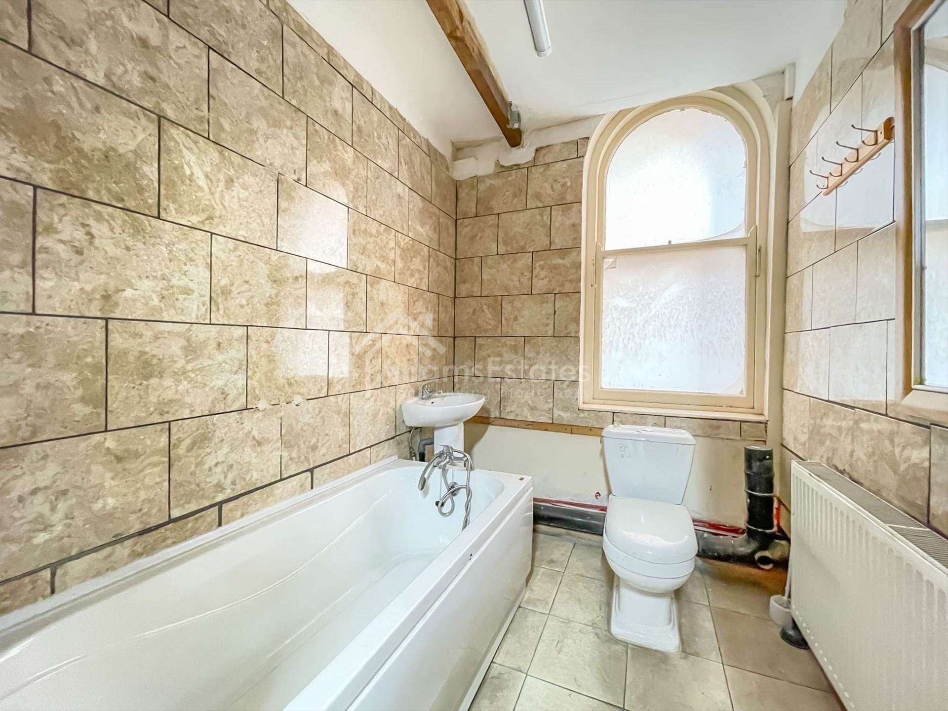 With planning permission for 2x 1-bedroom flat on 2nd floor, Image 26
