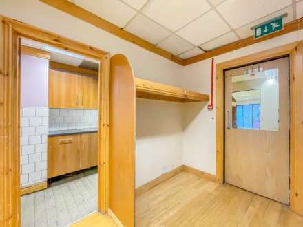 With planning permission for 2x 1-bedroom flat on 2nd floor, Image 18