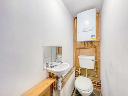 With planning permission for 2x 1-bedroom flat on 2nd floor, Image 25