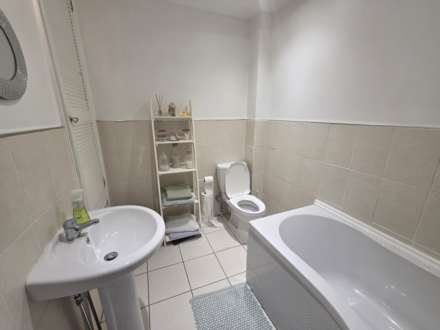 King Edward Street, Dewsbury, Image 8