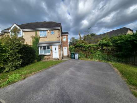 Property For Sale Millbrook Gardens, Dewsbury