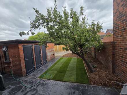 Hawthorne Avenue, Batley, Image 12