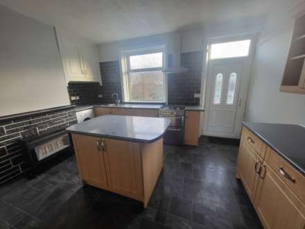 Ravensthorpe Road, Dewsbury, Image 3
