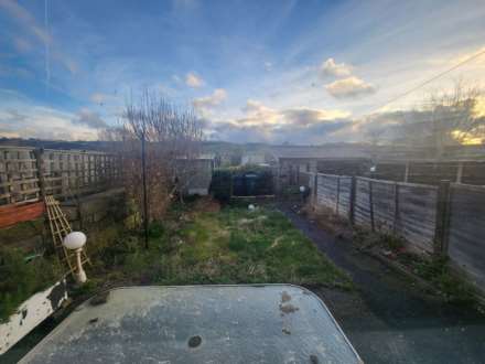 Ravensthorpe Road, Dewsbury, Image 8