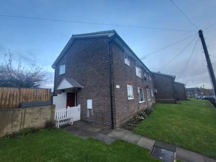 1 Bedroom Flat, Foxroyd Lane, Dewsbury