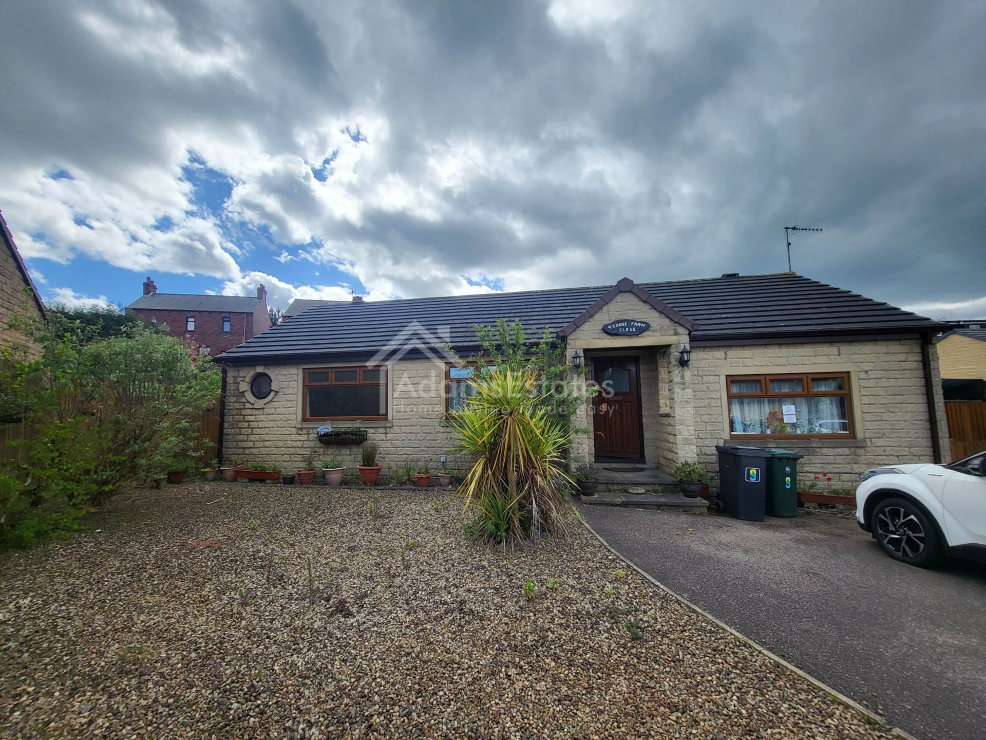 Lodge Farm Close, Dewsbury, Image 1