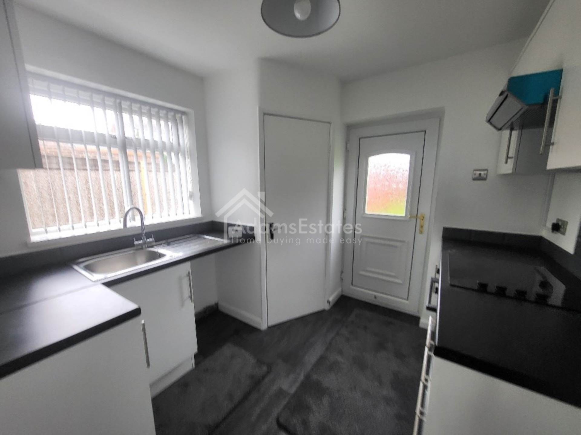 Squirrel Hall Drive, Dewsbury, Image 3