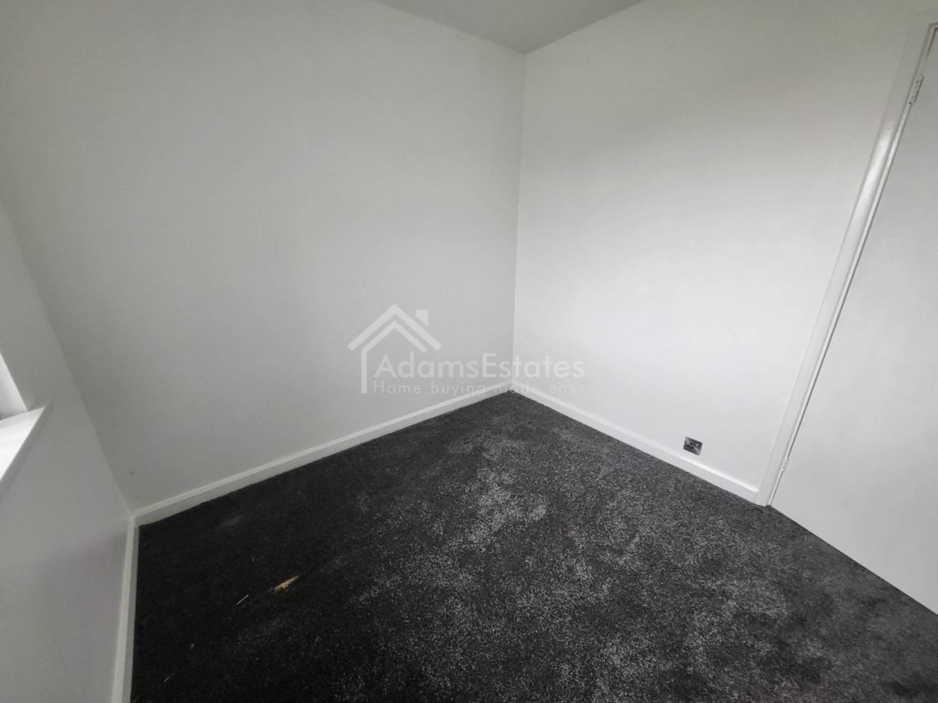 Squirrel Hall Drive, Dewsbury, Image 4