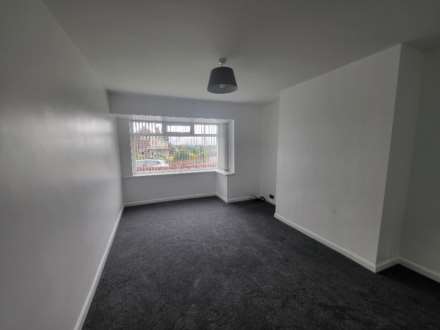 Squirrel Hall Drive, Dewsbury, Image 2