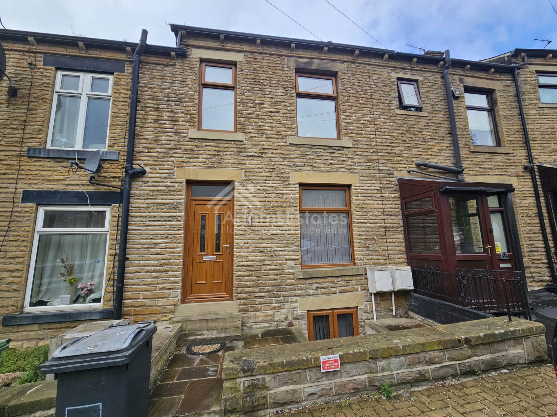 Oxford Terrace, Batley, Image 1