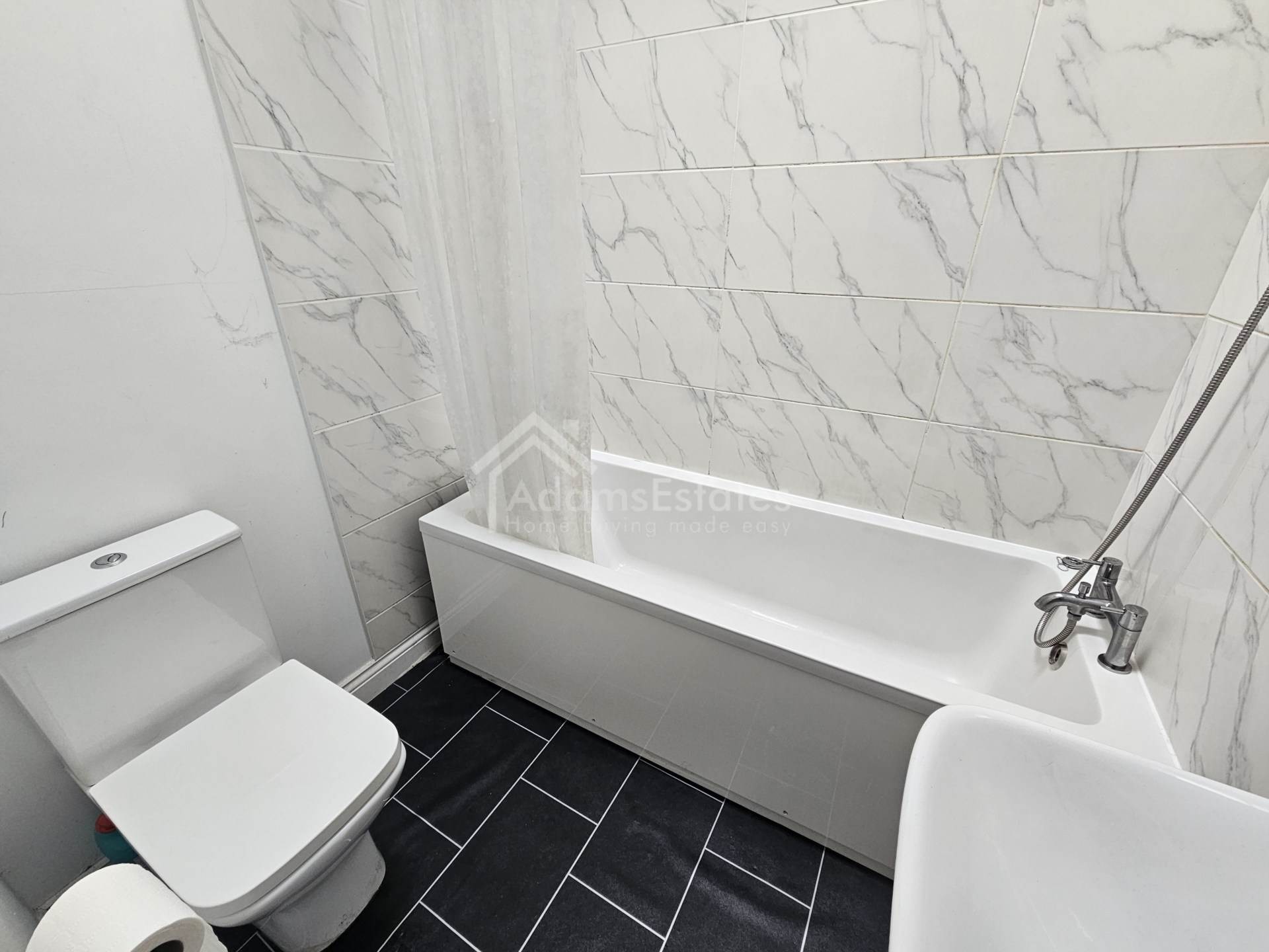 Oxford Terrace, Batley, Image 12