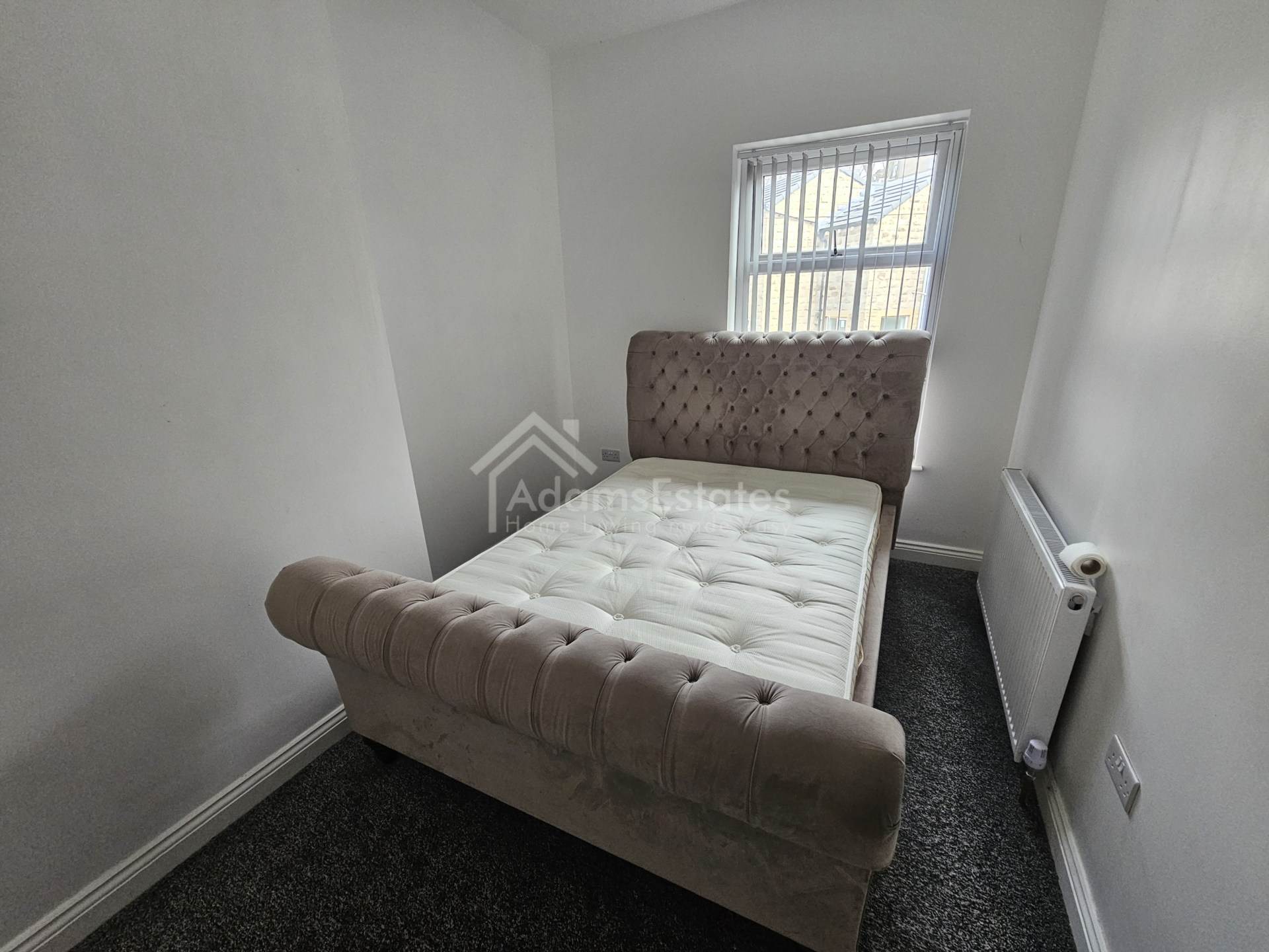 Oxford Terrace, Batley, Image 9