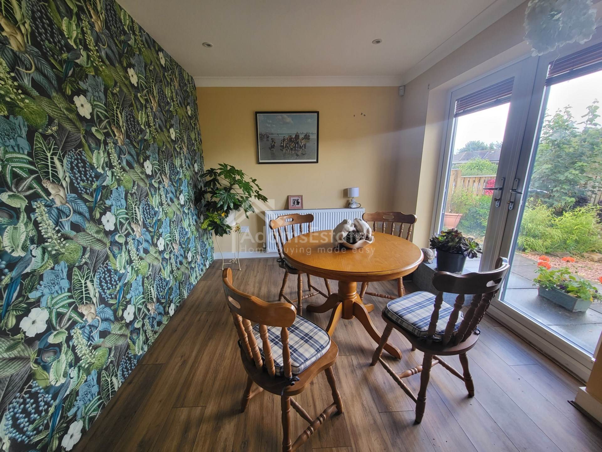 Chapel Lane, Thornhill, Image 4