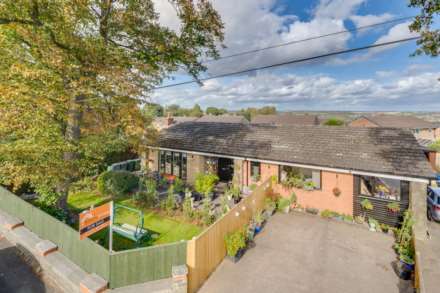 4 Bedroom Detached Bungalow, Chapel Lane, Thornhill